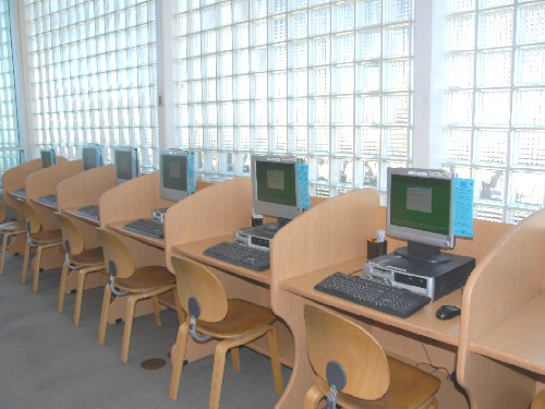 Pacific Beach/Taylor Branch Library; photograph by Robert Quade aka digitalBob